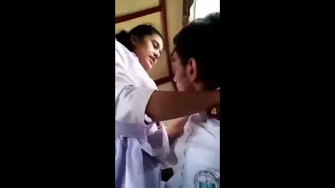 Hot collage couple doing sex in car xvideo 