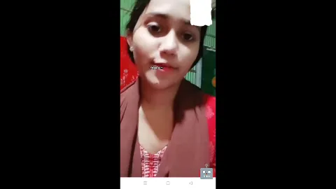 Cute desi girl video call nudes sexy boobs show for boyfriend