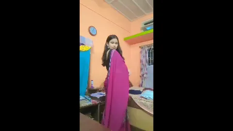Cute desi girl saree nude recording strip boobs show