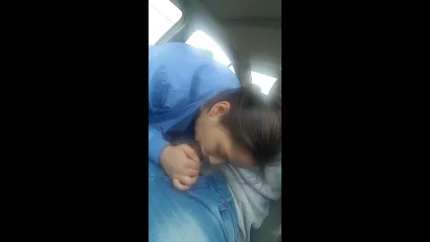 Super cute girl giving blowjob in car viral mms