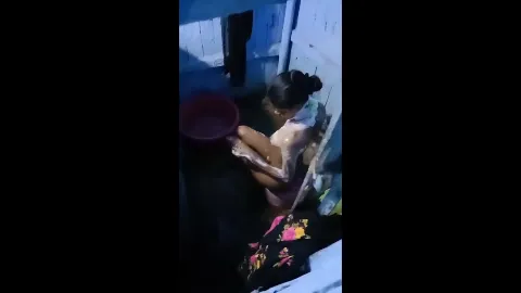 Village girl bathroom nudes viral mms clip