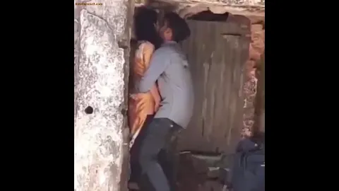 Horny couple doing sex in Abandoned house viral leak mms