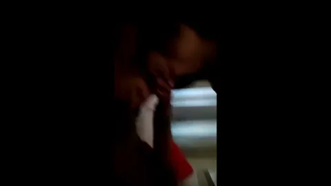 Desi couple mms boobs suck and giving blowjob